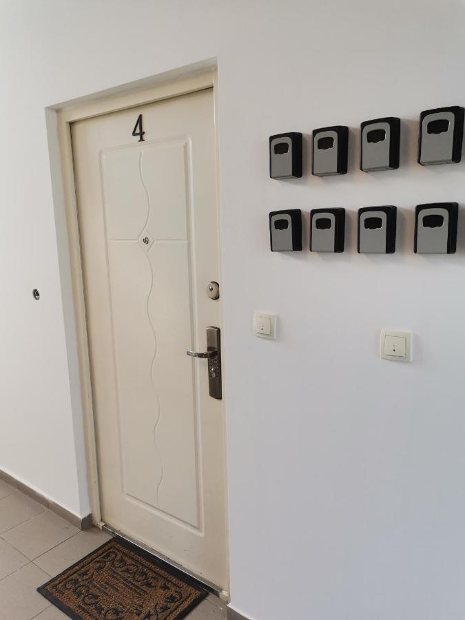 Airport Apartments Beograd Bagian luar foto