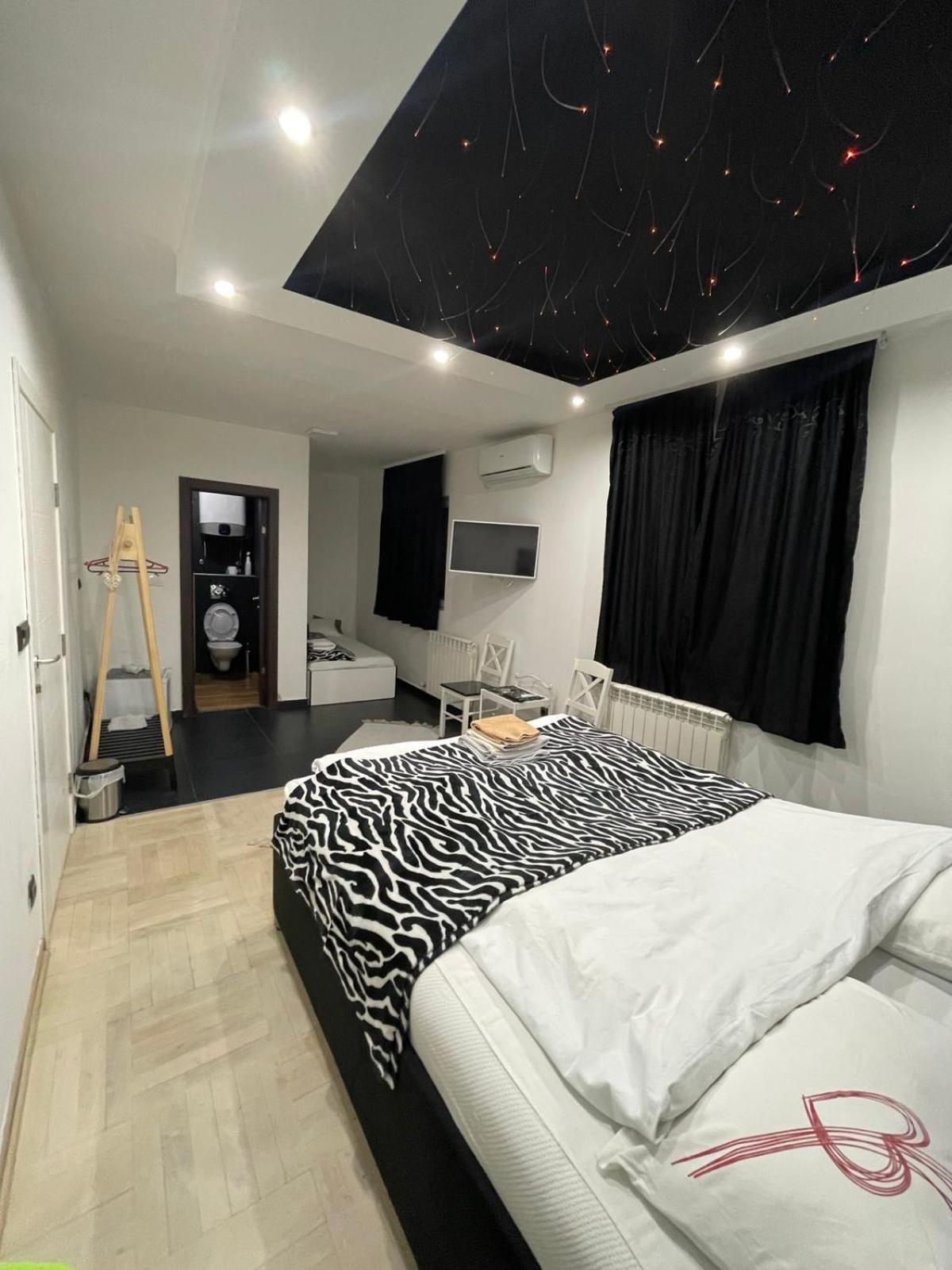 Airport Apartments Beograd Ruang foto