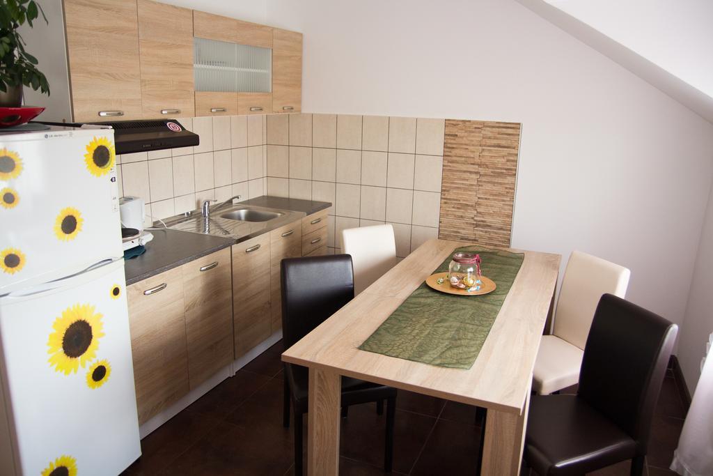 Airport Apartments Beograd Bagian luar foto