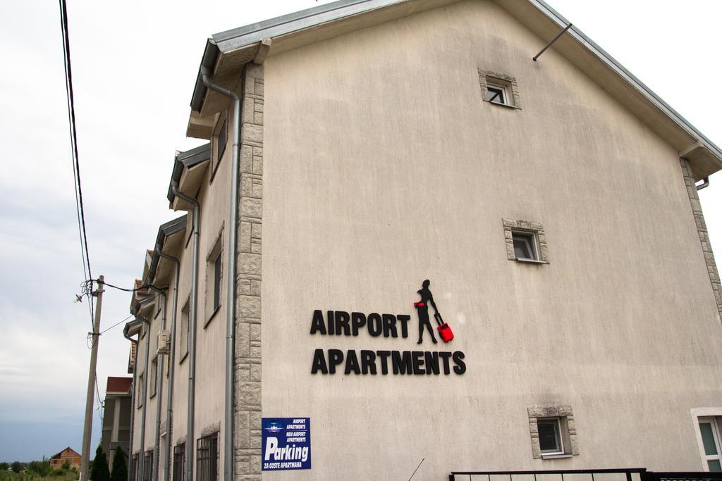 Airport Apartments Beograd Bagian luar foto