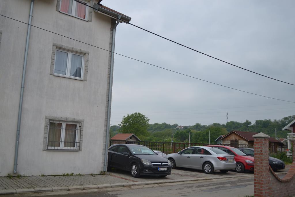 Airport Apartments Beograd Bagian luar foto